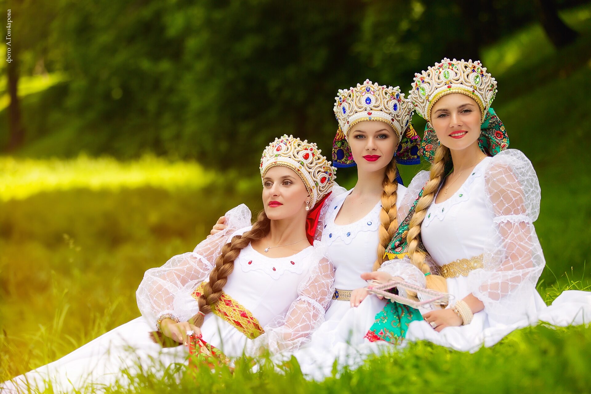 Slavic women in Jingmen