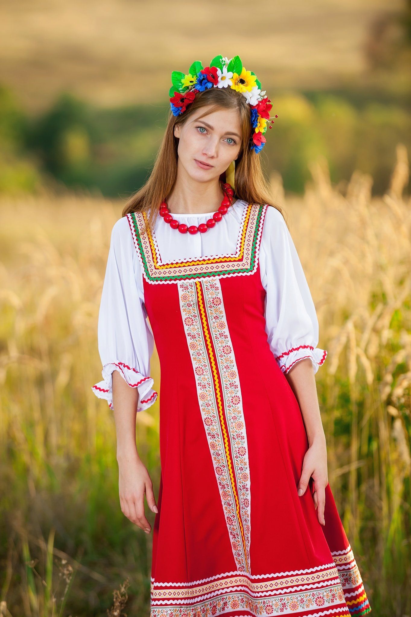Women in Slavic costumes in Jingmen